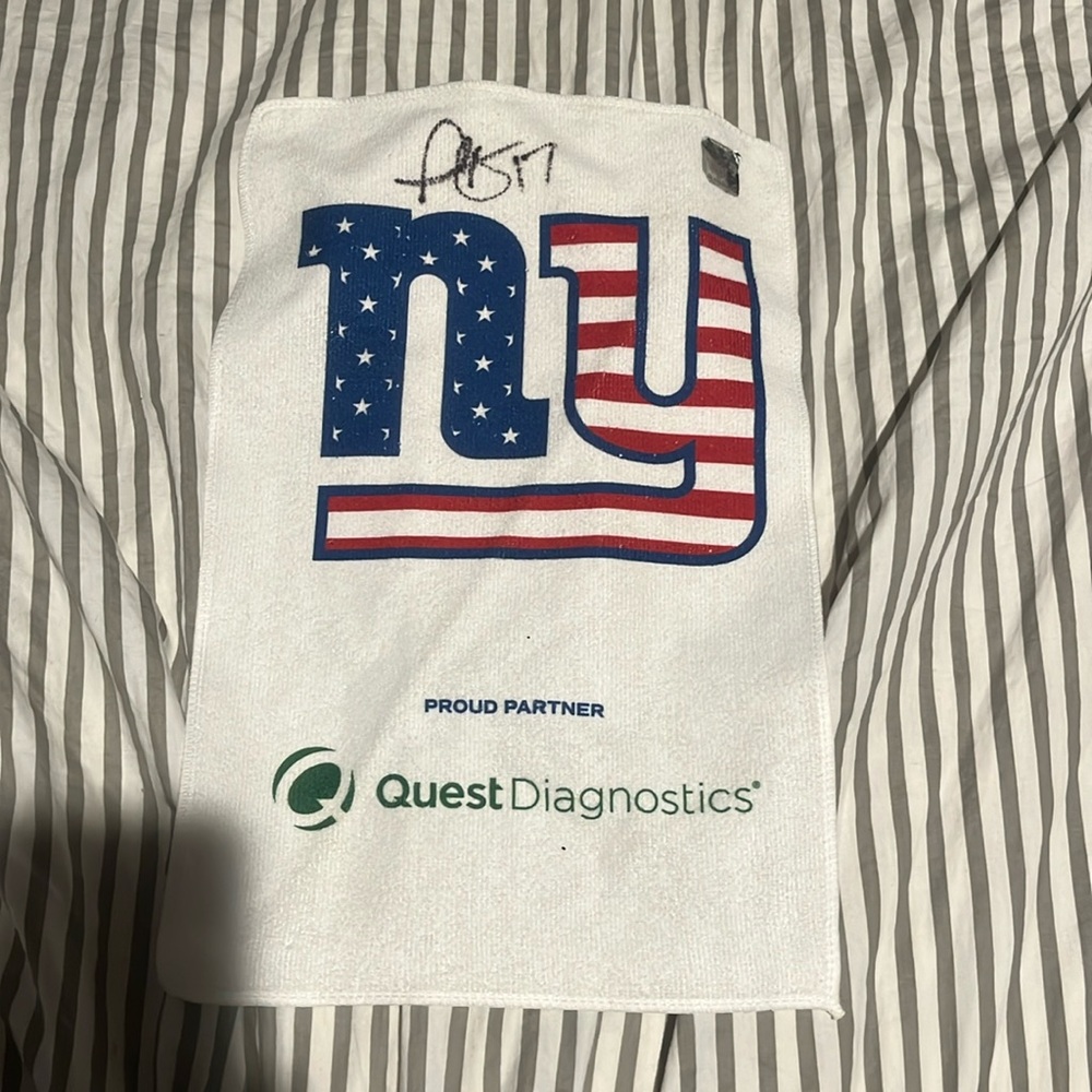 Plaxico Burress hand signed towel
